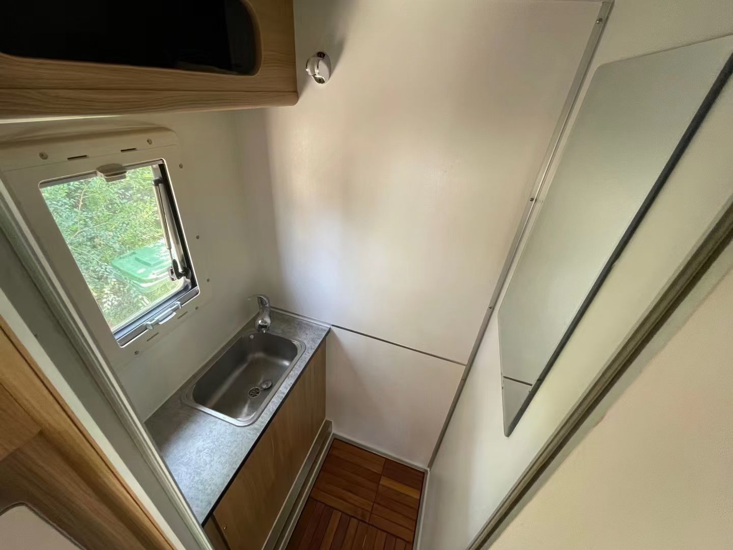 Tandemowa oś aluminiowa, pojaz – Camper Trailer Suspension Independent recenzja i cena